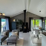 Luxury By The Fjord In Ranvik Holiday home Eidsvag (Nesset)