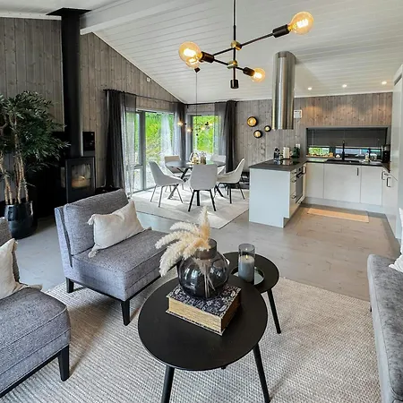 Luxury By The Fjord In Ranvik *