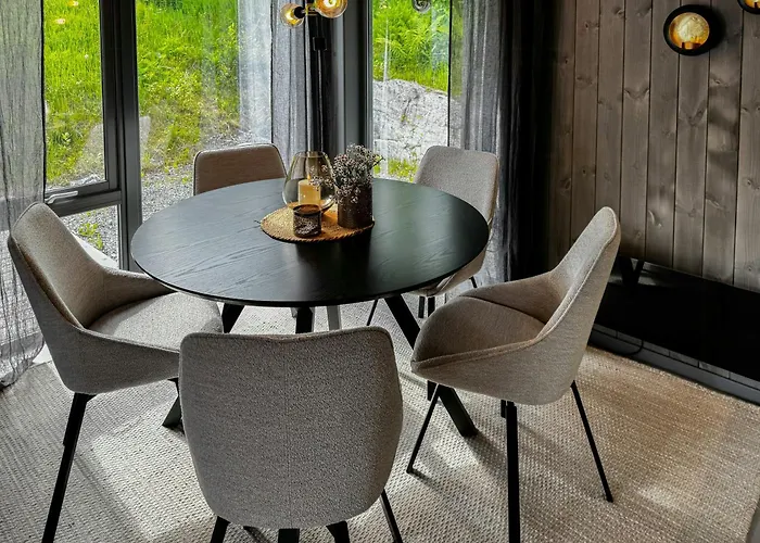 Luxury By The Fjord In Ranvik Vakantiehuis *