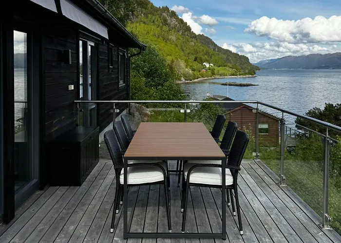 Vakantiehuis Luxury By The Fjord In Ranvik